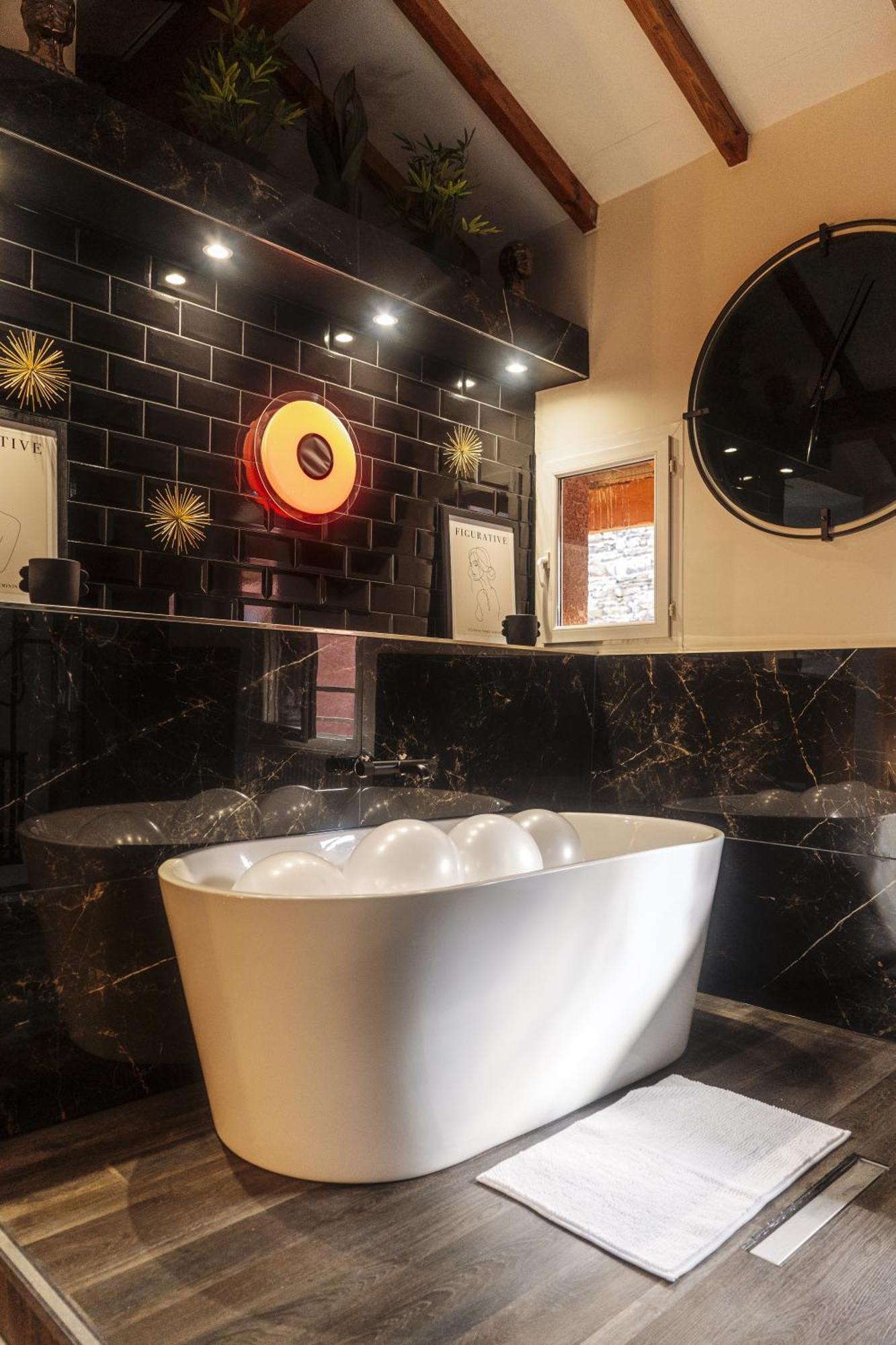 Appart Hotel Le 8 La Suite - Parking Gratuit - Mâcon Eksteriør bilde